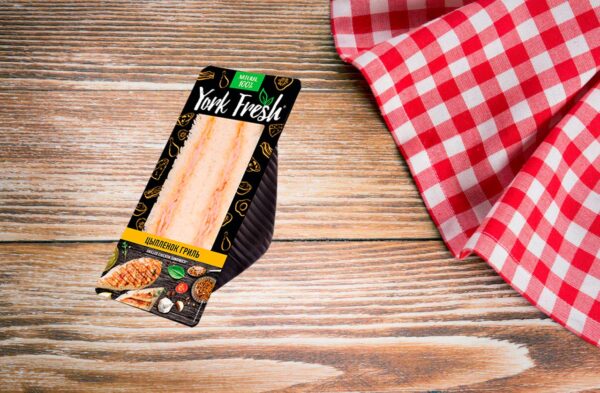Сэндвич YORK FRESH с цыпленком гриль в пикантном соусе, трей, 150 г
