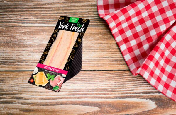 Сэндвич YORK FRESH с ветчиной и сыром, трей, 150 г